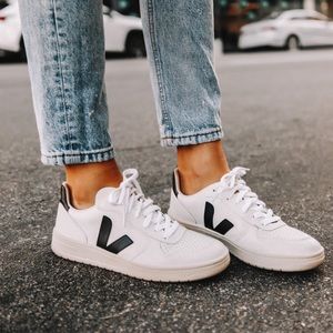 Veja V-10 Sneakers
